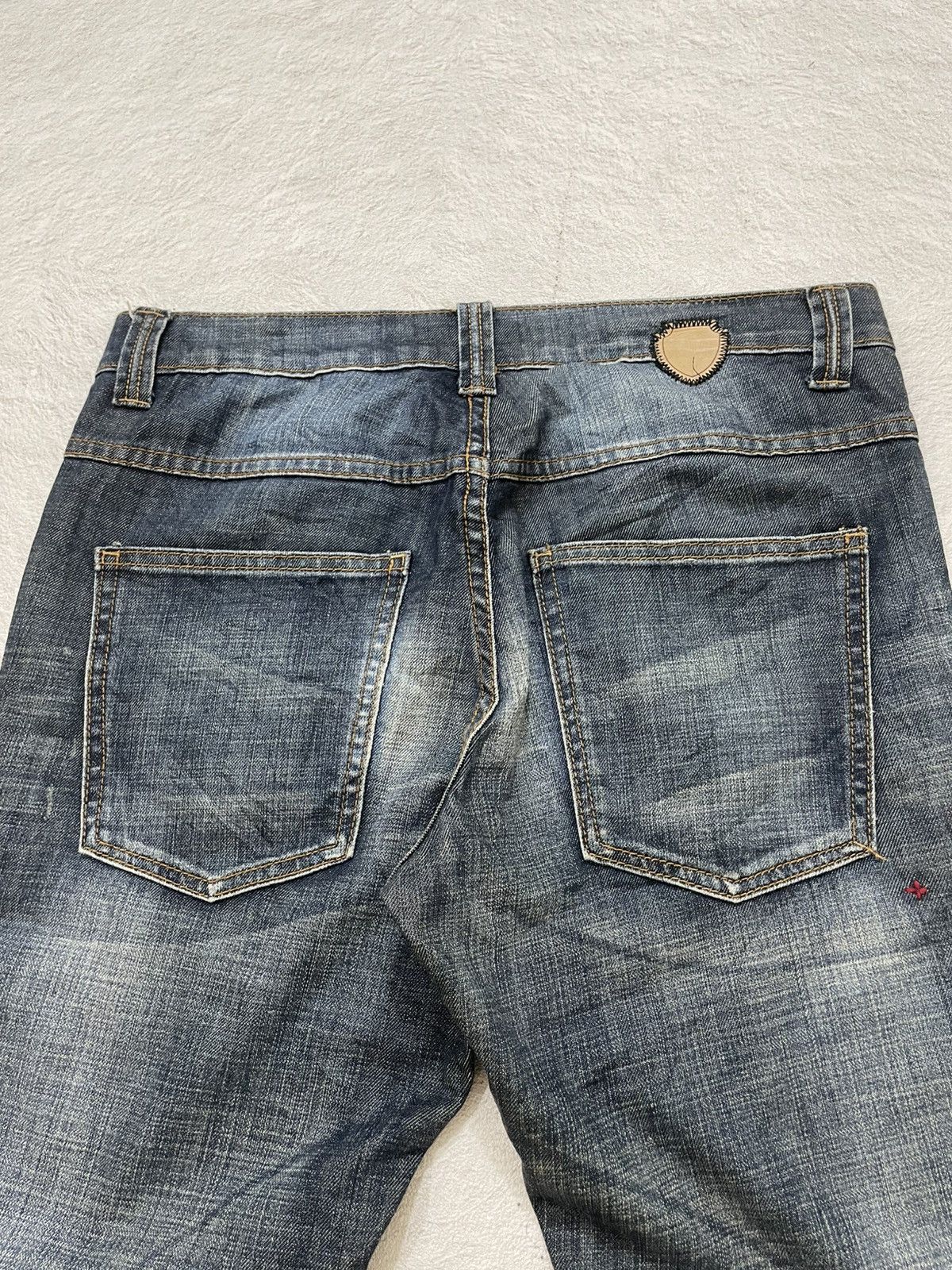 Japanese Brand 00s Japan Heavy fading and distressing Knee repair patch LGB Size US 33 - 10 Thumbnail