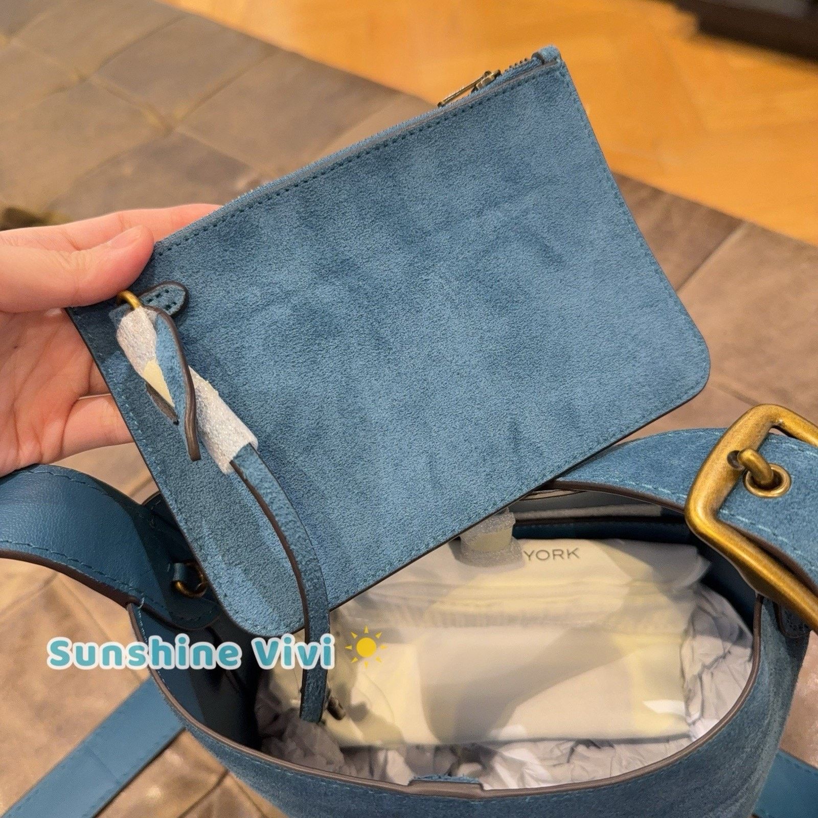 Coach NWT Coach Bleecker Bucket Bag 21 Sea Blue CCW84 suede Size ONE SIZE - 4 Thumbnail