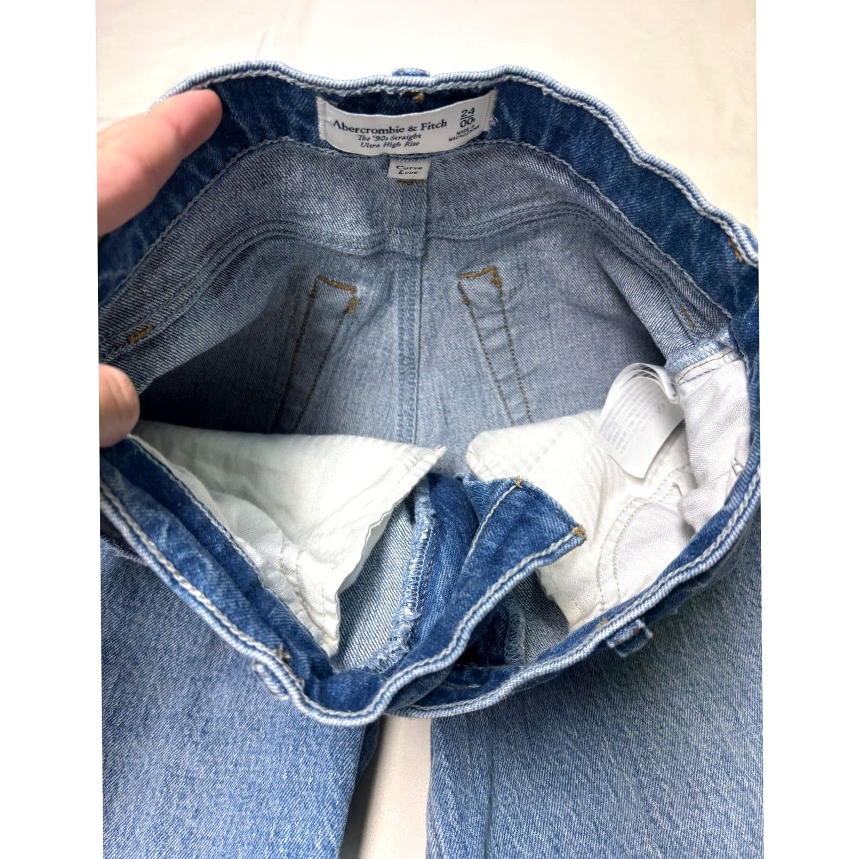 Abercrombie & Fitch VINTAGE Abercrombie & Fitch Curve Love 90s Straight Ultra High Rise Jeans Blue 24X30 Mens Womens Girls Boys 0 Size 42" / US 20 - 4 Thumbnail