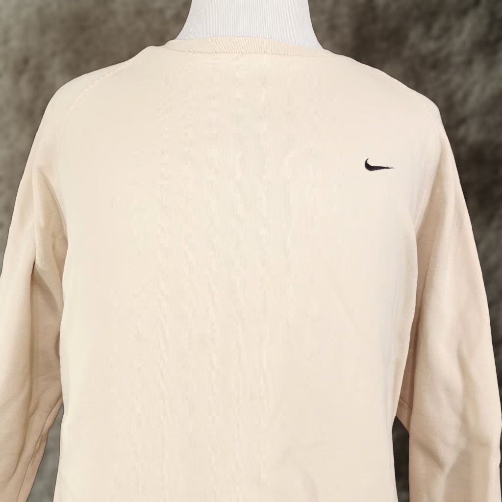 Nike Vintage Nike Crew Neck Sweatshirt Men 2XL Cream Y2K Swoosh Silver Tag 00s Classic Size US XXL / EU 58 / 5 - 1 Thumbnail