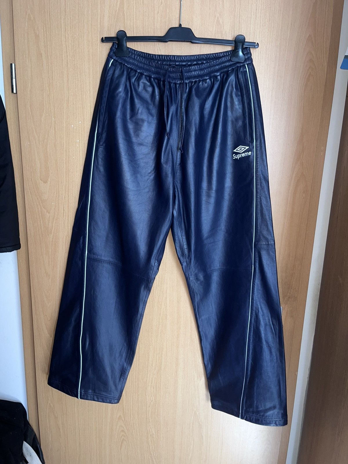 【最安値※M】Supreme®/Umbro Leather Track Pant Supreme Umbro Leather Track Pant Black Men's - FW25 - US