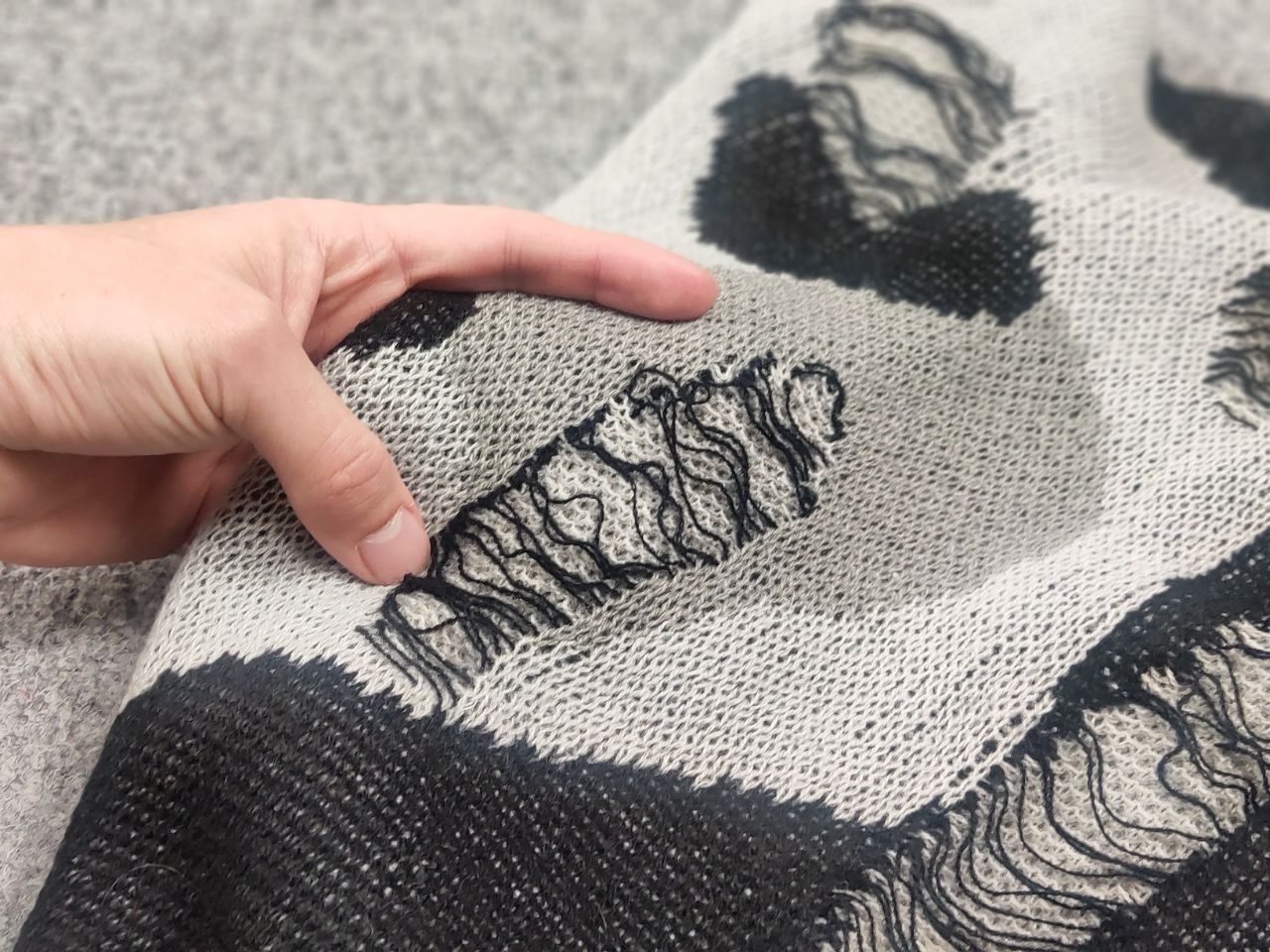 If Six Was Nine Vintage Japan if six was nine Style distressed Knit Sweater Size US M / EU 48-50 / 2 - 11 Thumbnail