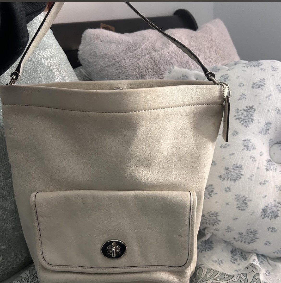 Coach Coach Archival Bucket Shoulder Bag (Model 21193). Size ONE SIZE - 2 Thumbnail