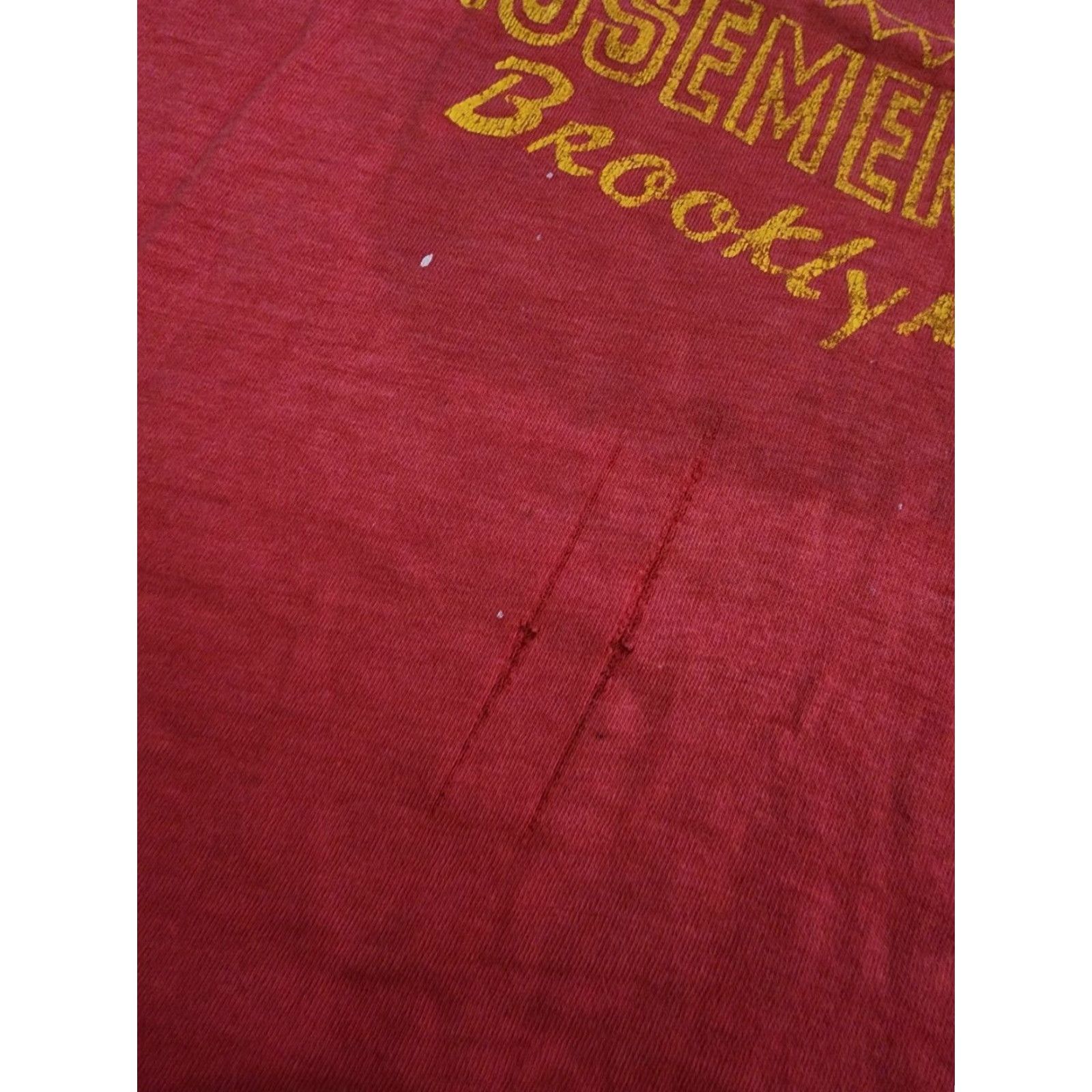 Vintage VINTAGE Nellie Bly Amusement Center Red Graphic T Shirt Coney Island Brooklyn NY Mens L Size US L / EU 52-54 / 3 - 6 Thumbnail