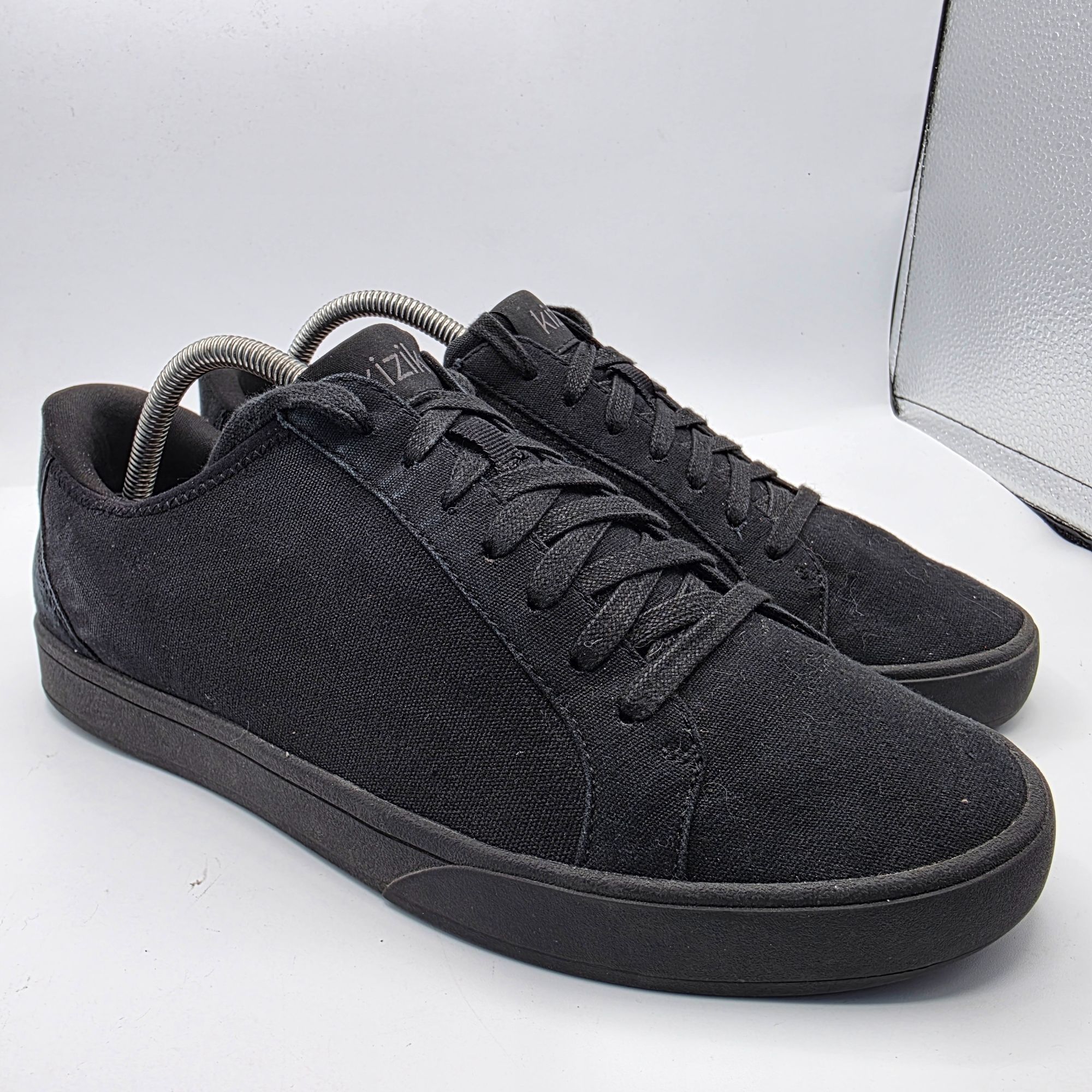 Other Kizik Irvine Blackout Mens Size 9.5 Wide Triple Black Sneake Size US 9.5 / EU 42-43 - 1 Thumbnail