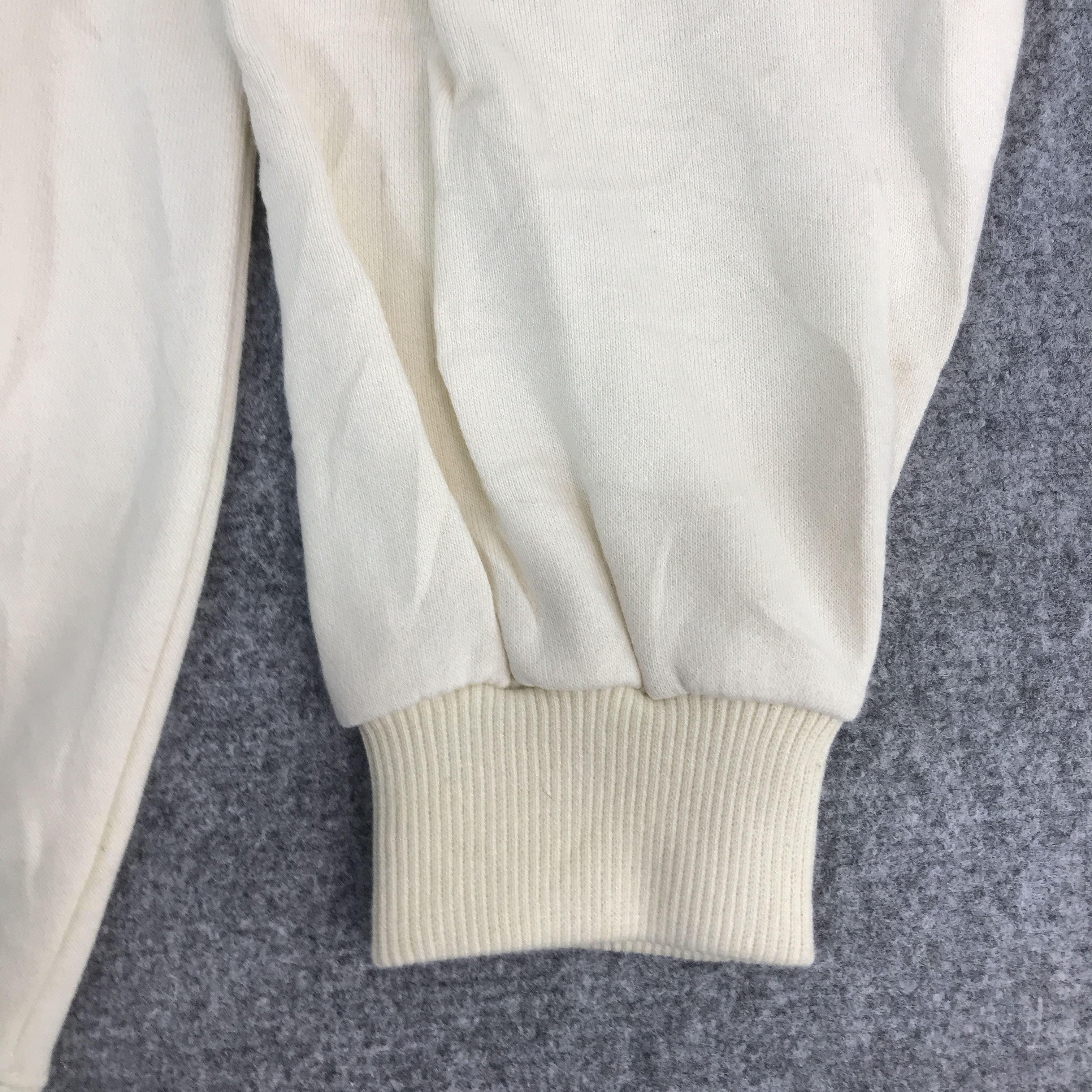 Vintage Vintage acuarinto huis ten bosch design Art Sweatshirt Size US M / EU 48-50 / 2 - 7 Thumbnail
