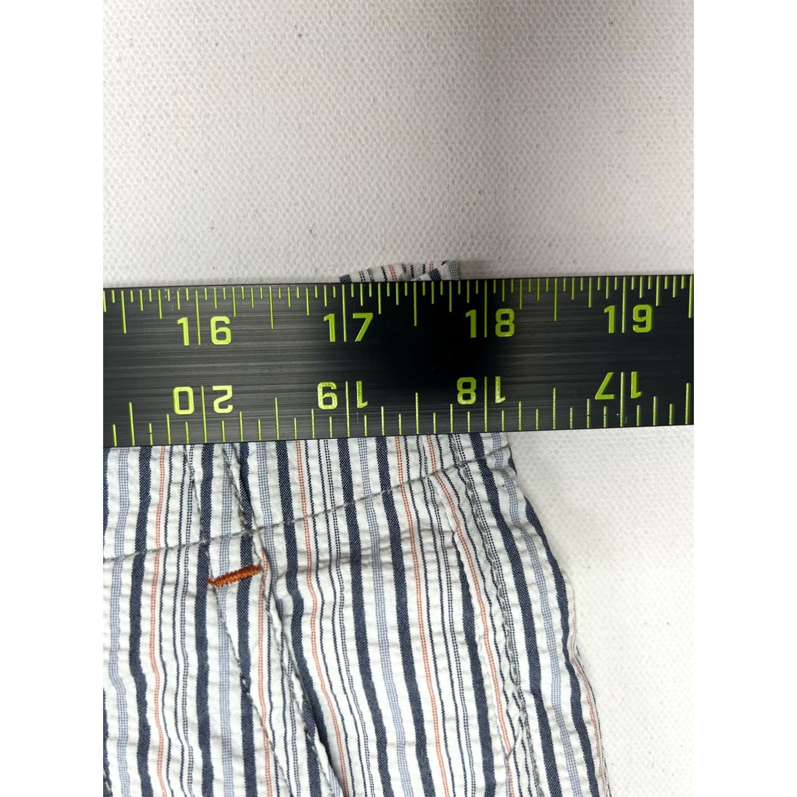 Tommy Bahama Tommy Bahama Shorts Mens Size 34 Chino Flat Front Striped White Seer Sucker Beach Casual Vintage: No Size US 36 / EU 52 - 6 Thumbnail