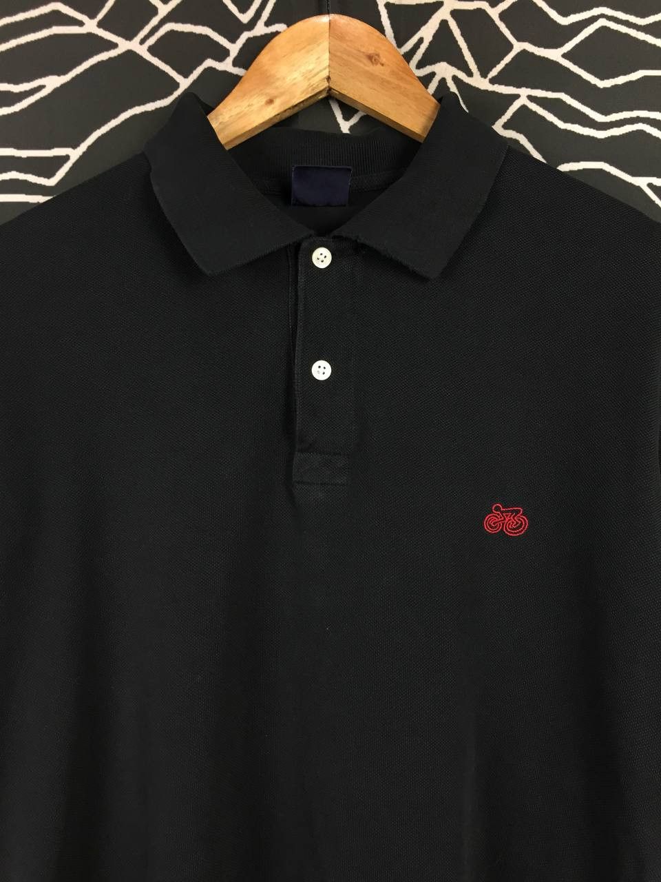 Uniqlo Uniqlo Keith Haring Pop Art City Cycle Logo Polo Shirt Size US L / EU 52-54 / 3 - 3 Thumbnail