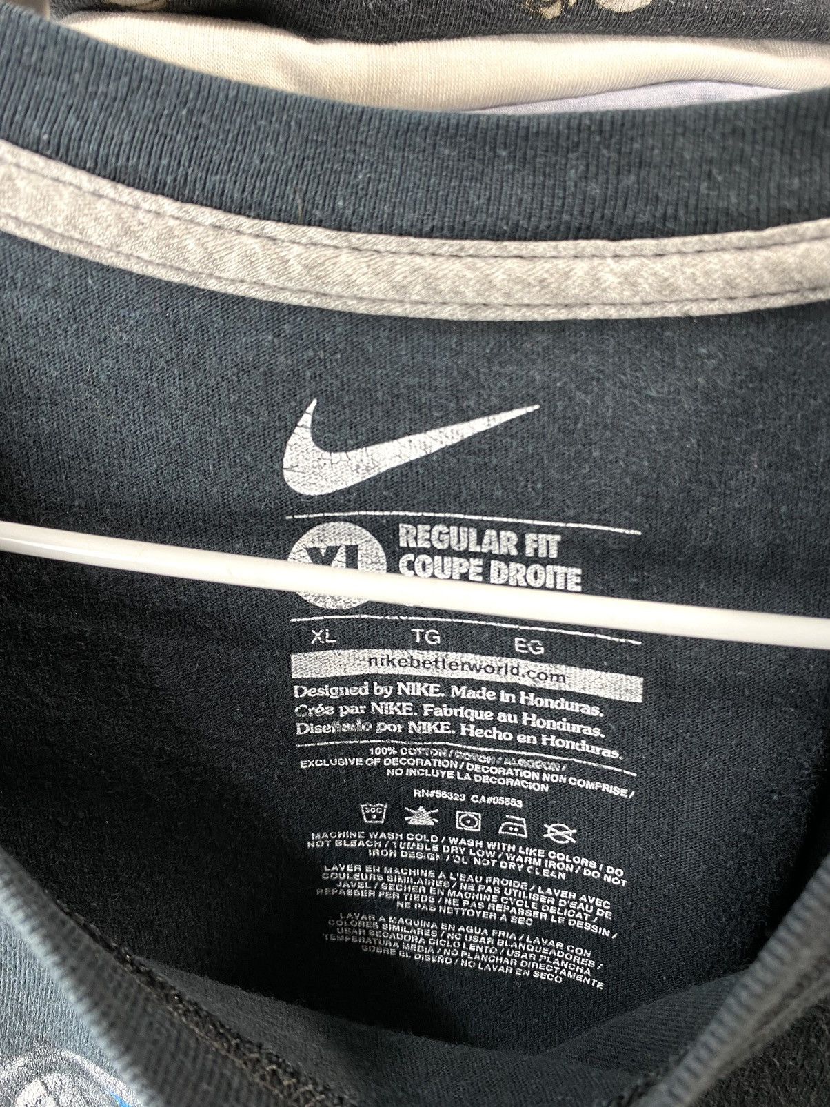Nike Vintage Faded Nike T Shirt Abstract Ball Travis Scott Style Size US XL / EU 56 / 4 - 6 Thumbnail