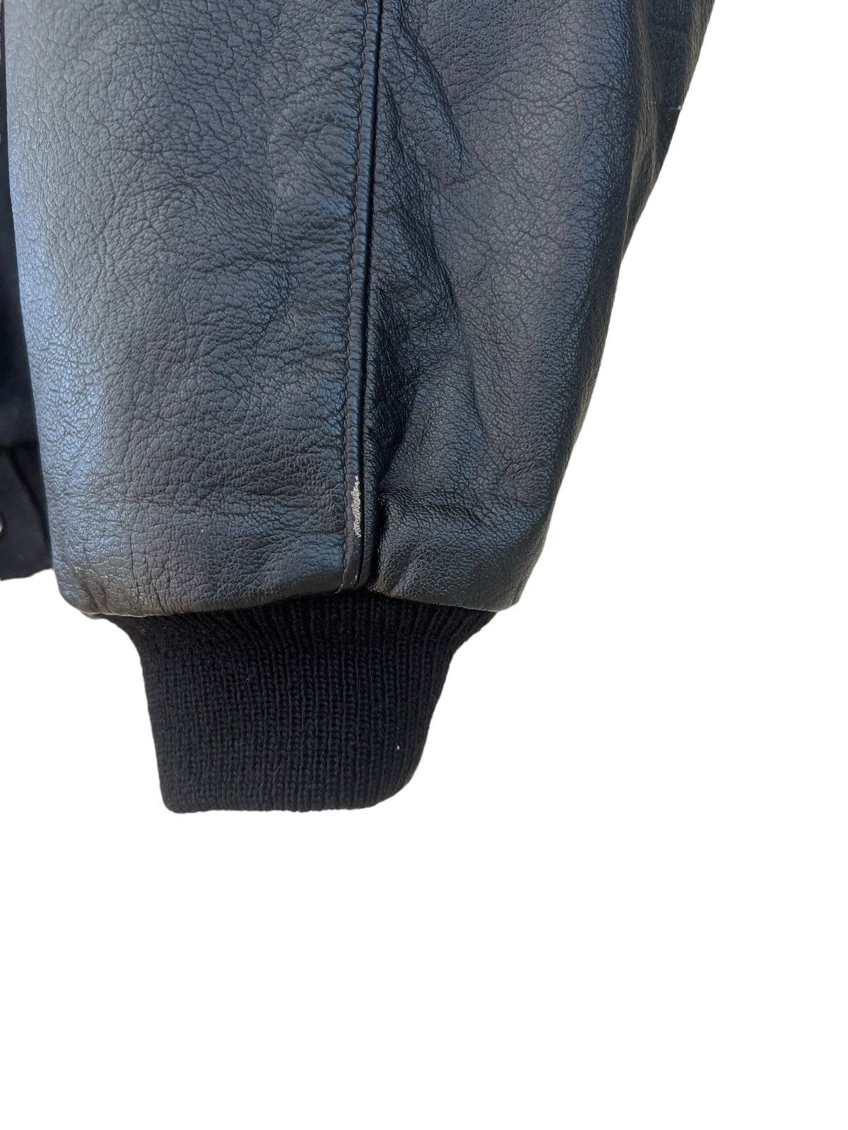 Golden Bear Vintage 80s Golden Bear Black Varsity Bomber Jacket Size US S / EU 44-46 / 1 - 4 Thumbnail