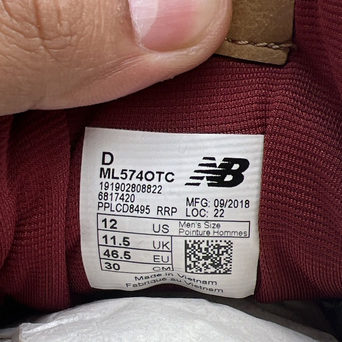 New Balance 574 outdoor pack burgundy Size US 12 / EU 45 - 8 Thumbnail