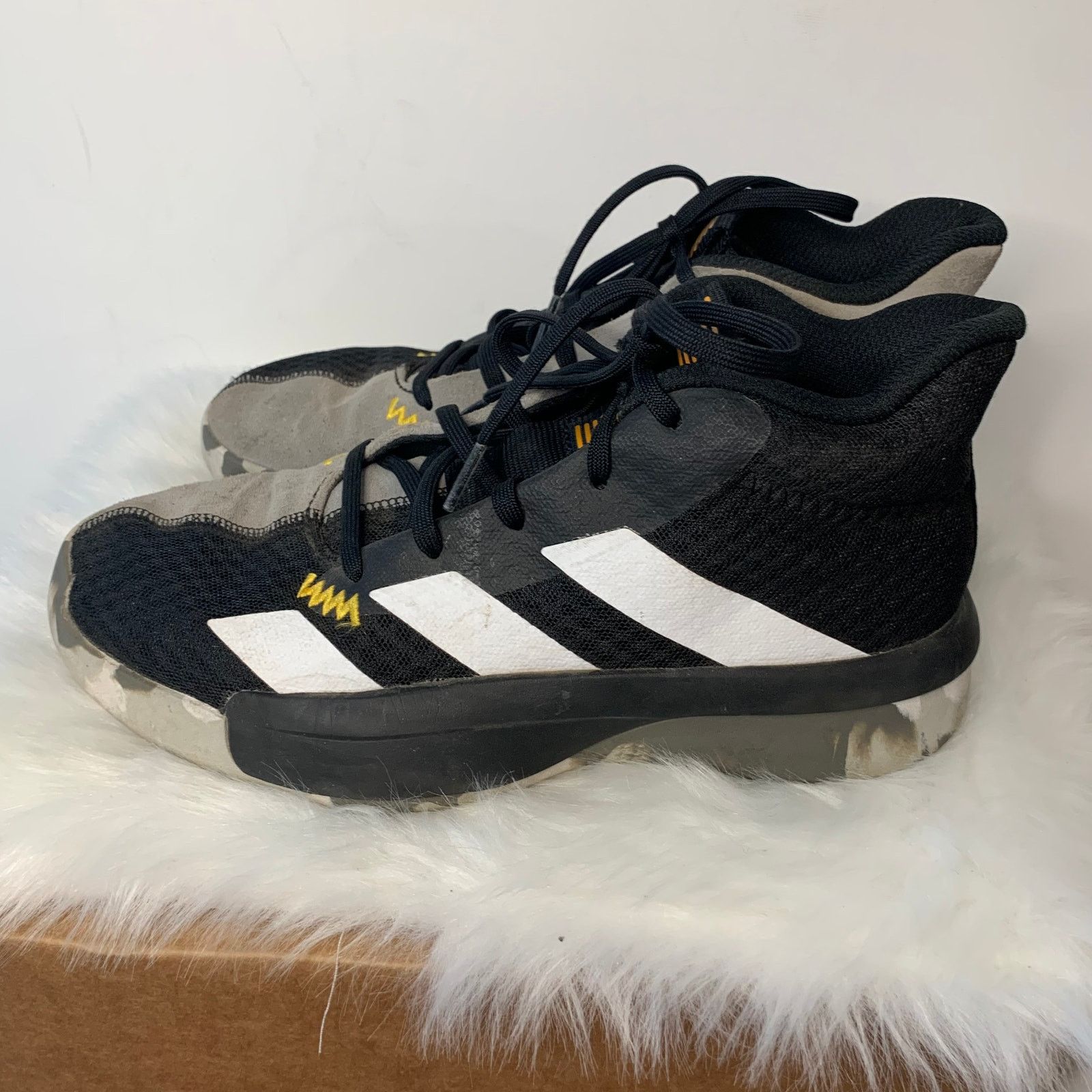 Adidas Adidas Pro Next 2019 Basketball Shoes Mens Size 6 Size US 6 / EU 39 - 6 Thumbnail