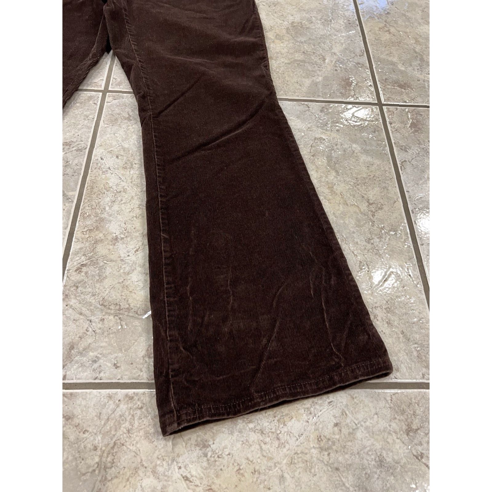 Dockers Womens DOCKERS Pants Bootcut Corduroy Brown 8 SHORT Inseam 29in Flat Front Pockets Slimming Stretch Casual Vintage: No? Size 30" / US 8 / IT 44 - 5 Thumbnail