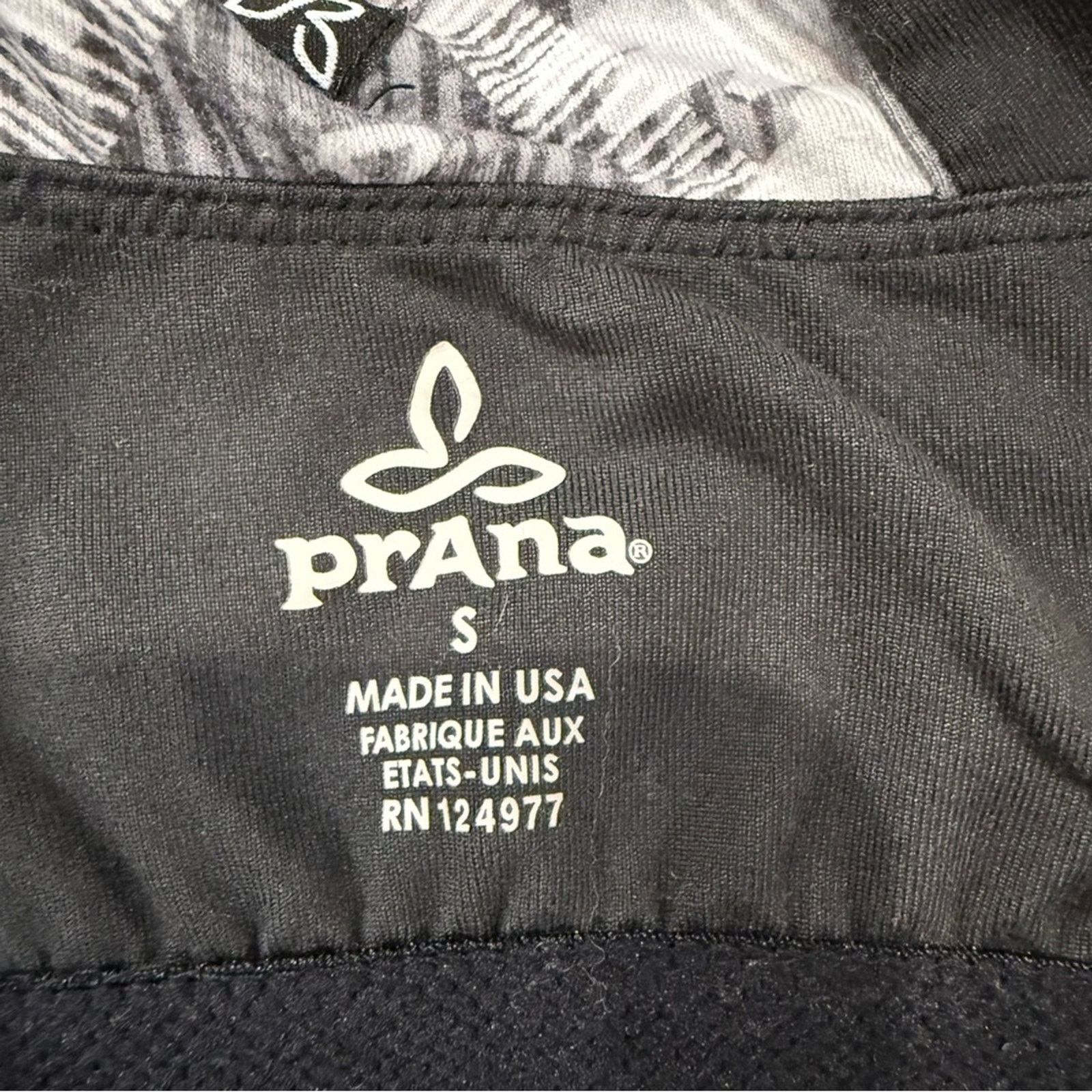 Prana Prana Phoebe Strappy Athletic Tank Top Womens Small Gray Geo Size S / US 4 / IT 40 - 9 Thumbnail