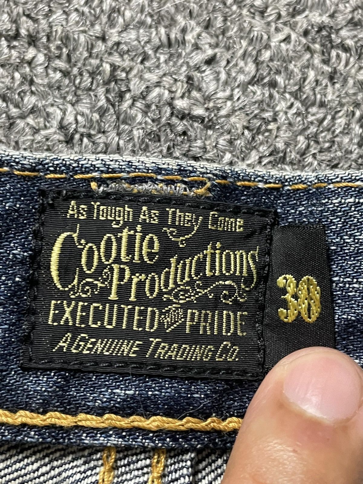 Japanese Brand × Vintage Cootie Production 00’s Distressed Denim Jeans (106) Size US 31 - 6 Thumbnail