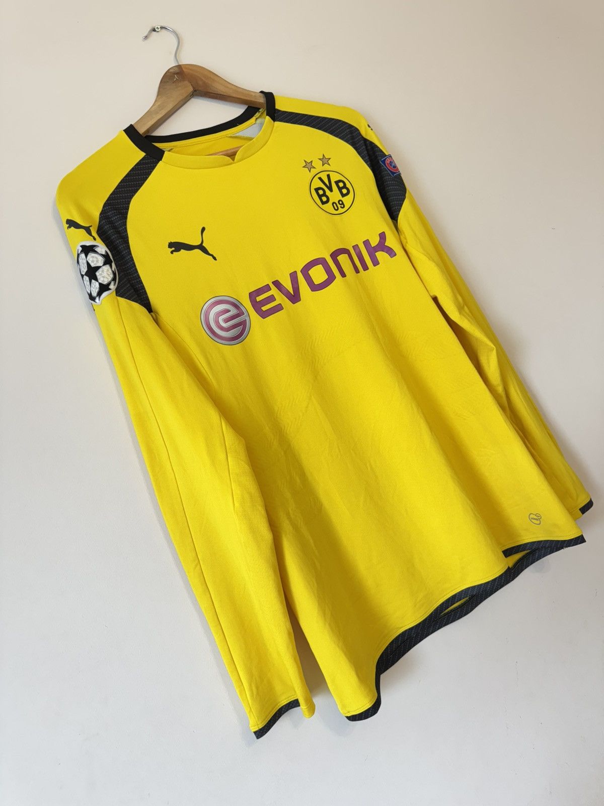 Puma Sahin #8 Borussia Dortmund 2016-2017 Match Worn Jersey CL Size US L / EU 52-54 / 3 - 7 Thumbnail