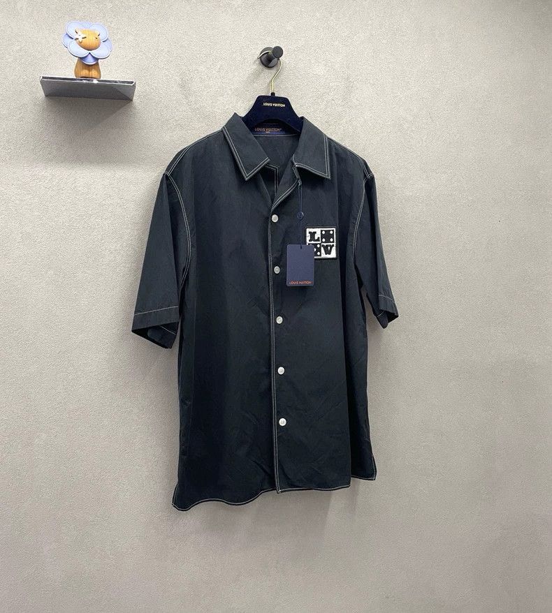 Louis Vuitton Louis Vuitton 24 black short-sleeved shirt Size US XL / EU 56 / 4 - 2 Thumbnail