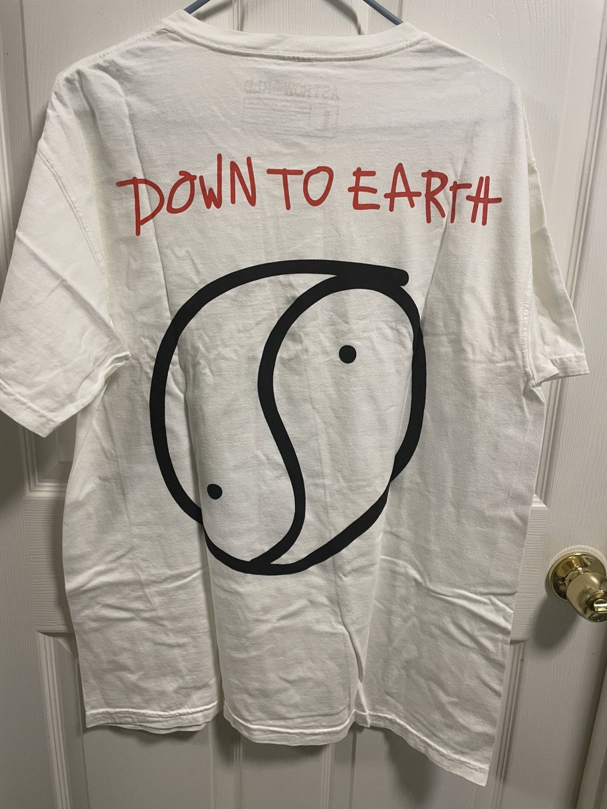 Travis Scott × Vintage Travis Scott Astroworld Happy Face Tee Size US L / EU 52-54 / 3 - 2 Thumbnail