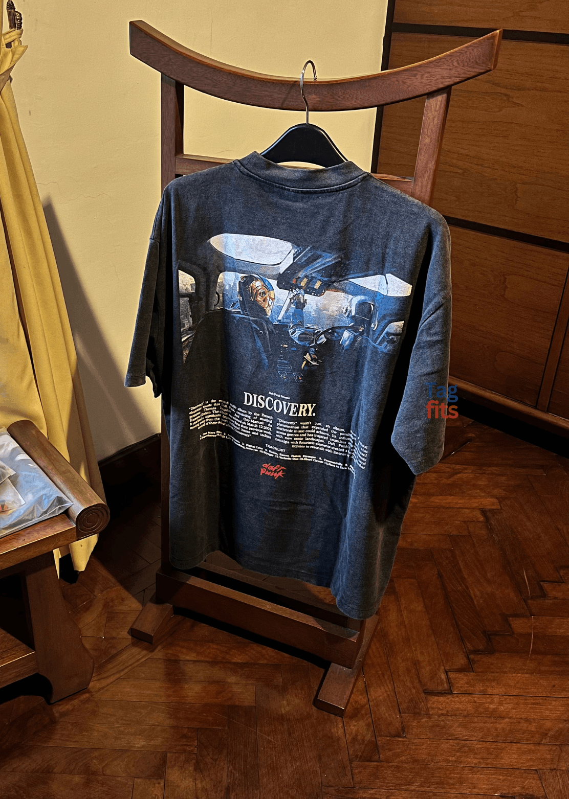 Band Tees × Vintage *Very Rare* Daft Punk Discovery Boot Tee 𖠌 Size US L / EU 52-54 / 3 - 8 Thumbnail