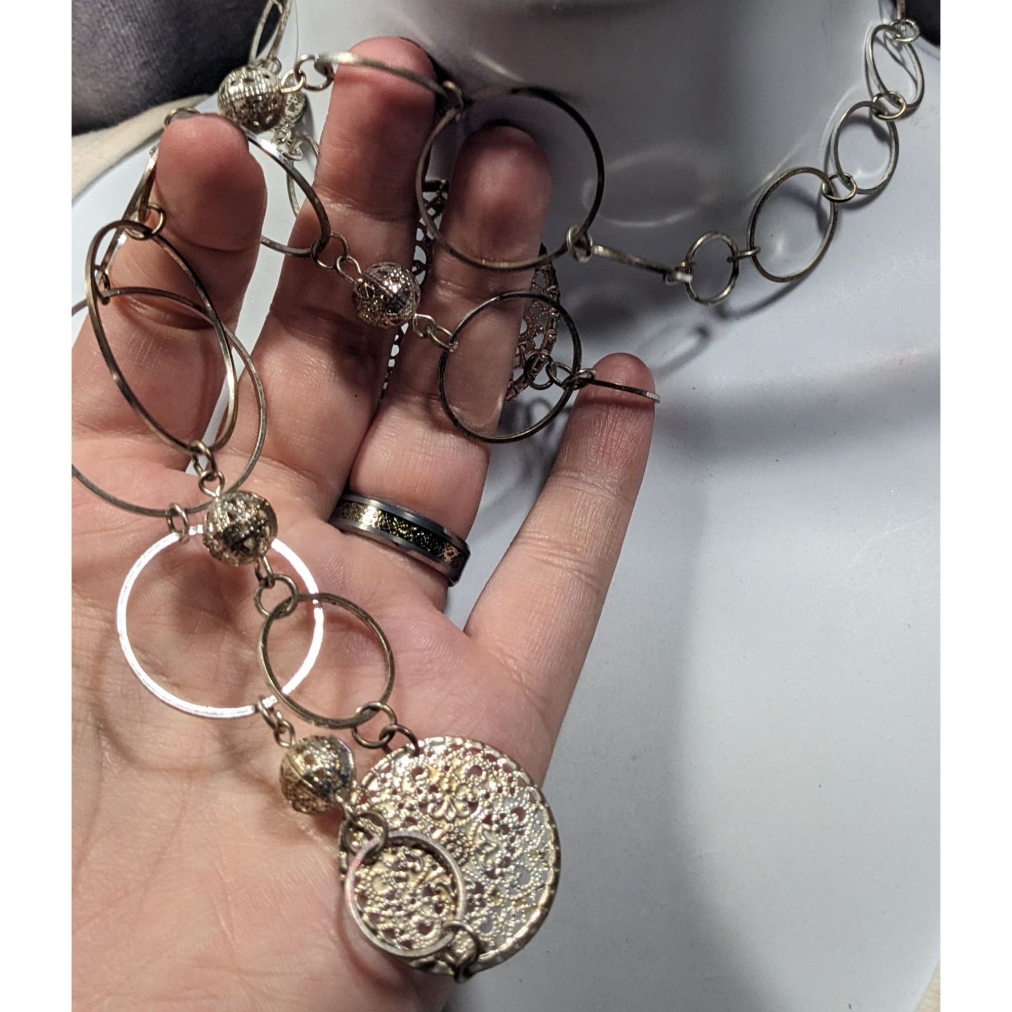 Other Bohemian Silver Tone Open Ring And Filigree Medallion Chain Size ONE SIZE - 3 Thumbnail