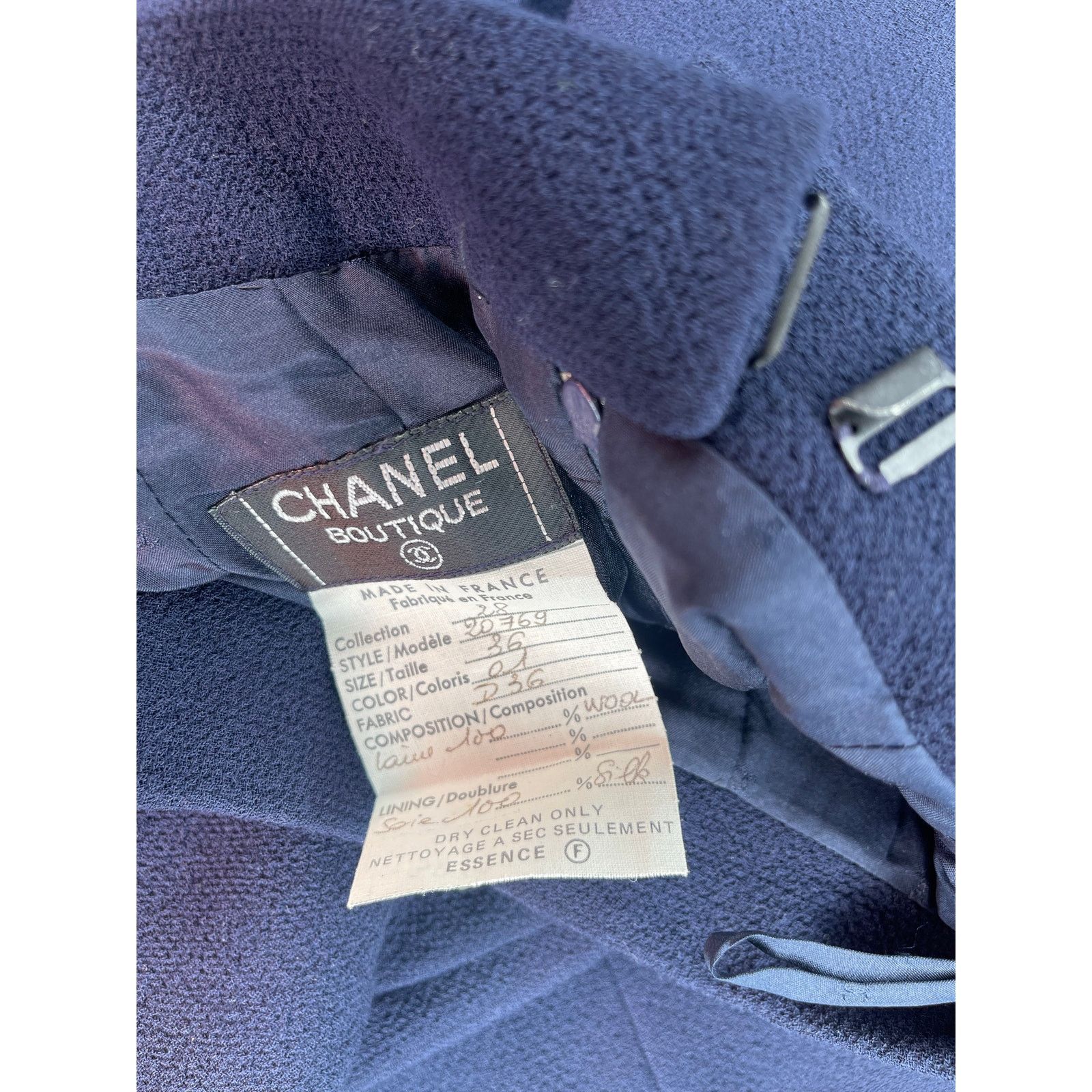 Chanel Chanel Vintage 1992 Spring Collection Tweed Suit Size 36 Size XS / US 0-2 / IT 36-38 - 15 Thumbnail