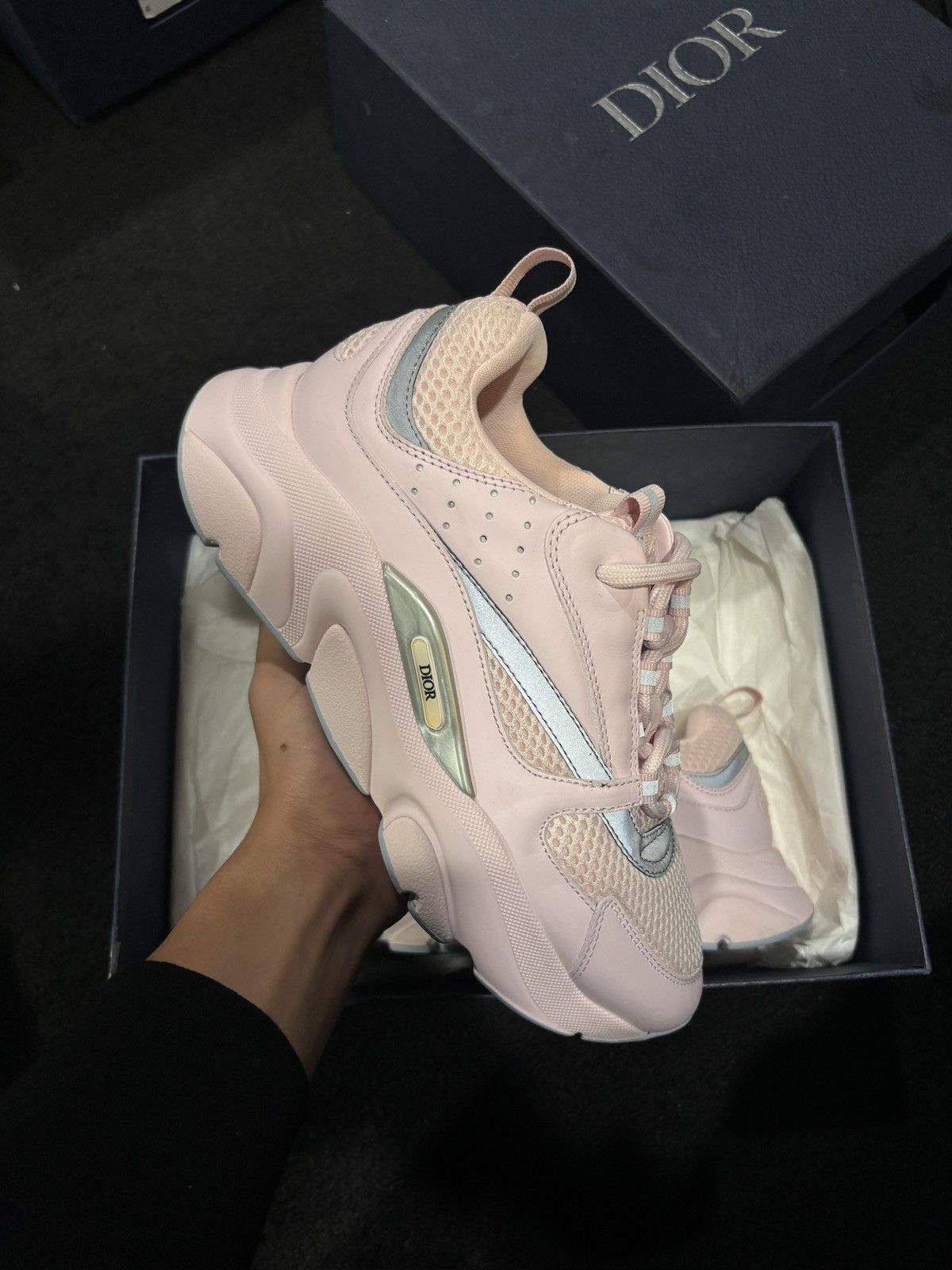 Dior DIOR B22 PINK WORN ONCE SIZE 40EU Size US 7 / EU 40 - 1 Thumbnail