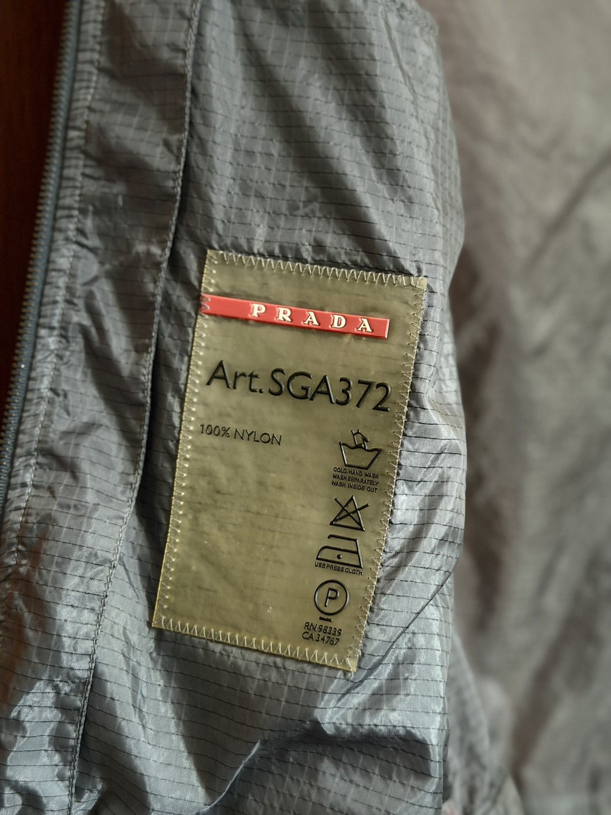 Prada Prada Sport (Linea Rossa) grey ripstop nylon jacket SGA372 Size US M / EU 48-50 / 2 - 6 Thumbnail