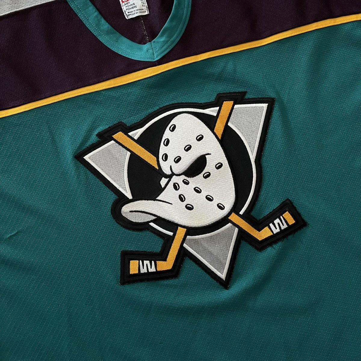 Ccm × NHL Vintage 90s CCM NHL Anaheim Mighty Ducks NHL Hockey Jersey 🦆 Size US M / EU 48-50 / 2 - 5 Thumbnail