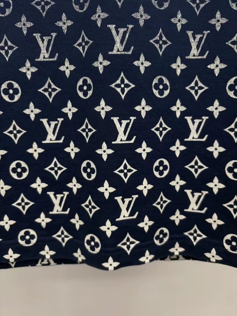 Louis Vuitton Louis Vuitton Dark blue gradient short sleeve Size US L / EU 52-54 / 3 - 3 Thumbnail