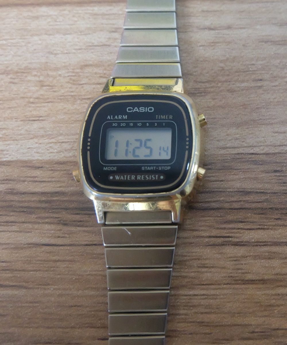 Casio 3191 La670W Digital Watch in Gold, Women's