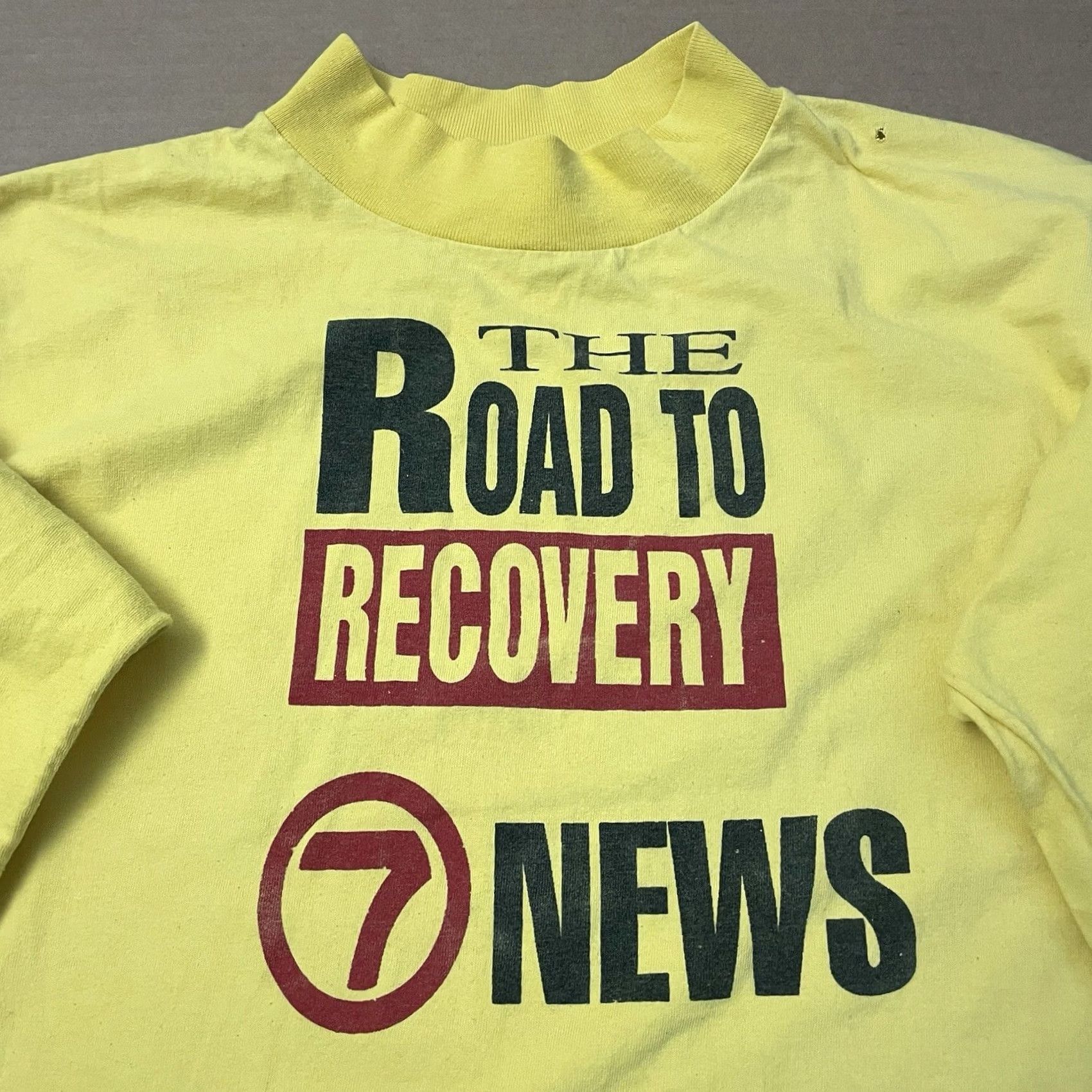 Vintage VINTAGE Office Depot News Channel Adult Large Yellow Long Sleeve USA 90s Mens Shirt Size US L / EU 52-54 / 3 - 5 Thumbnail