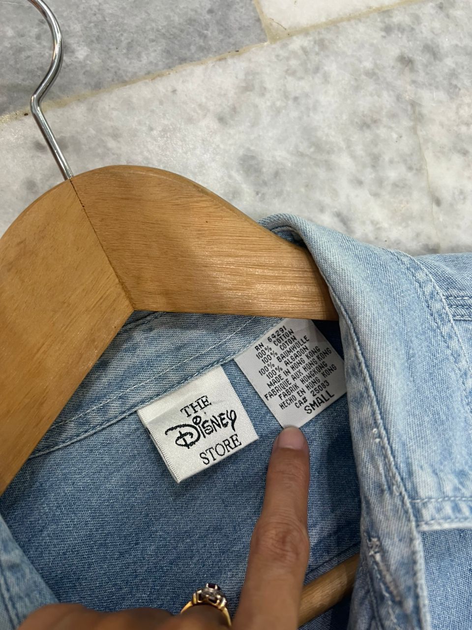 Disney × Vintage Vintage Disney Embroidered Character Denim Shirt Size US S / EU 44-46 / 1 - 9 Thumbnail