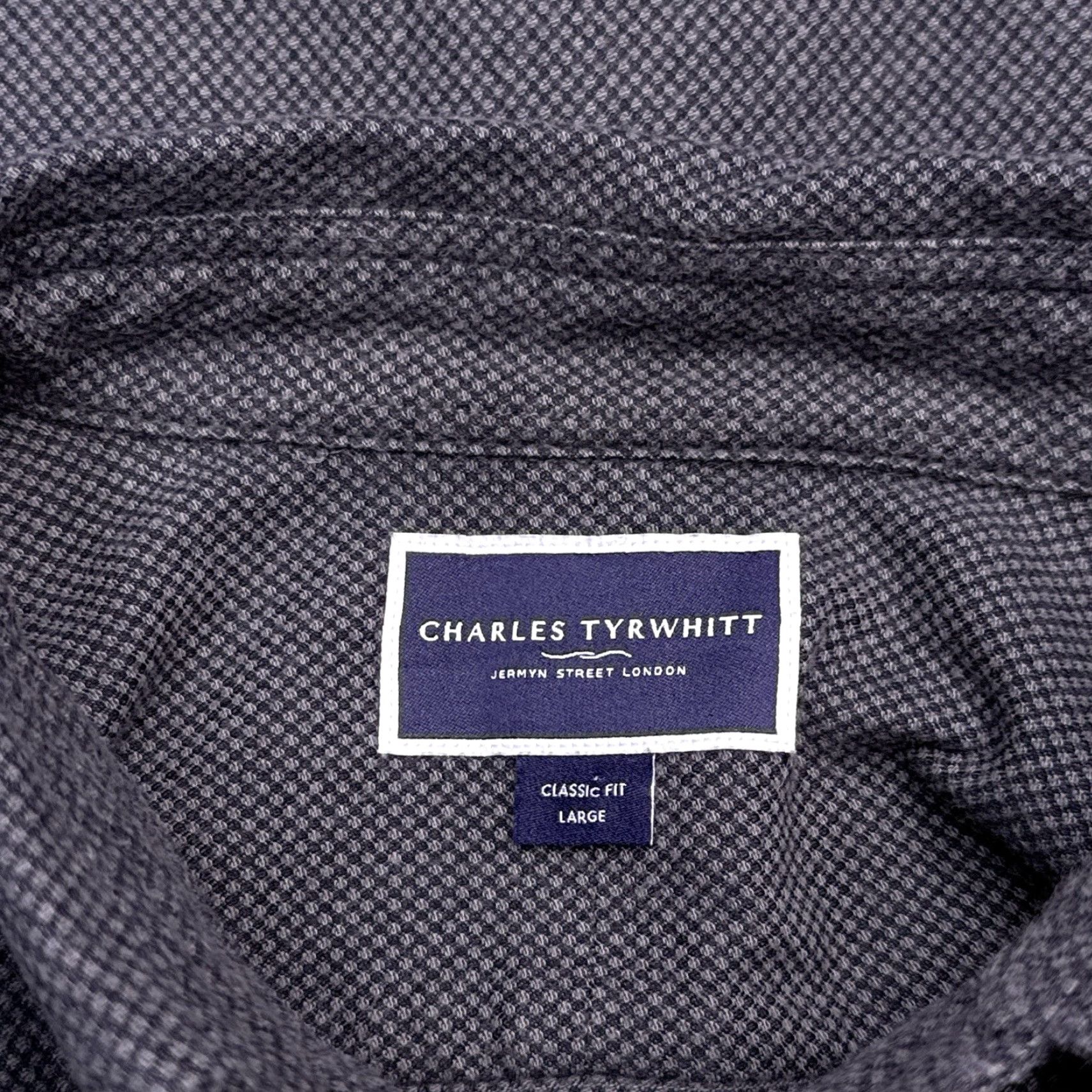 Charles Tyrwhitt Charles Tyrwhitt Classic Fit Shirt Mens Large Gray Button Up Size US L / EU 52-54 / 3 - 5 Thumbnail