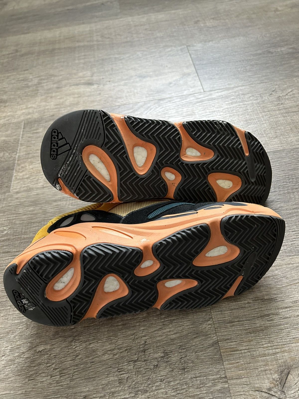 Yeezy Yeezy 700 Sun Size US 10.5 / EU 43-44 - 6 Thumbnail