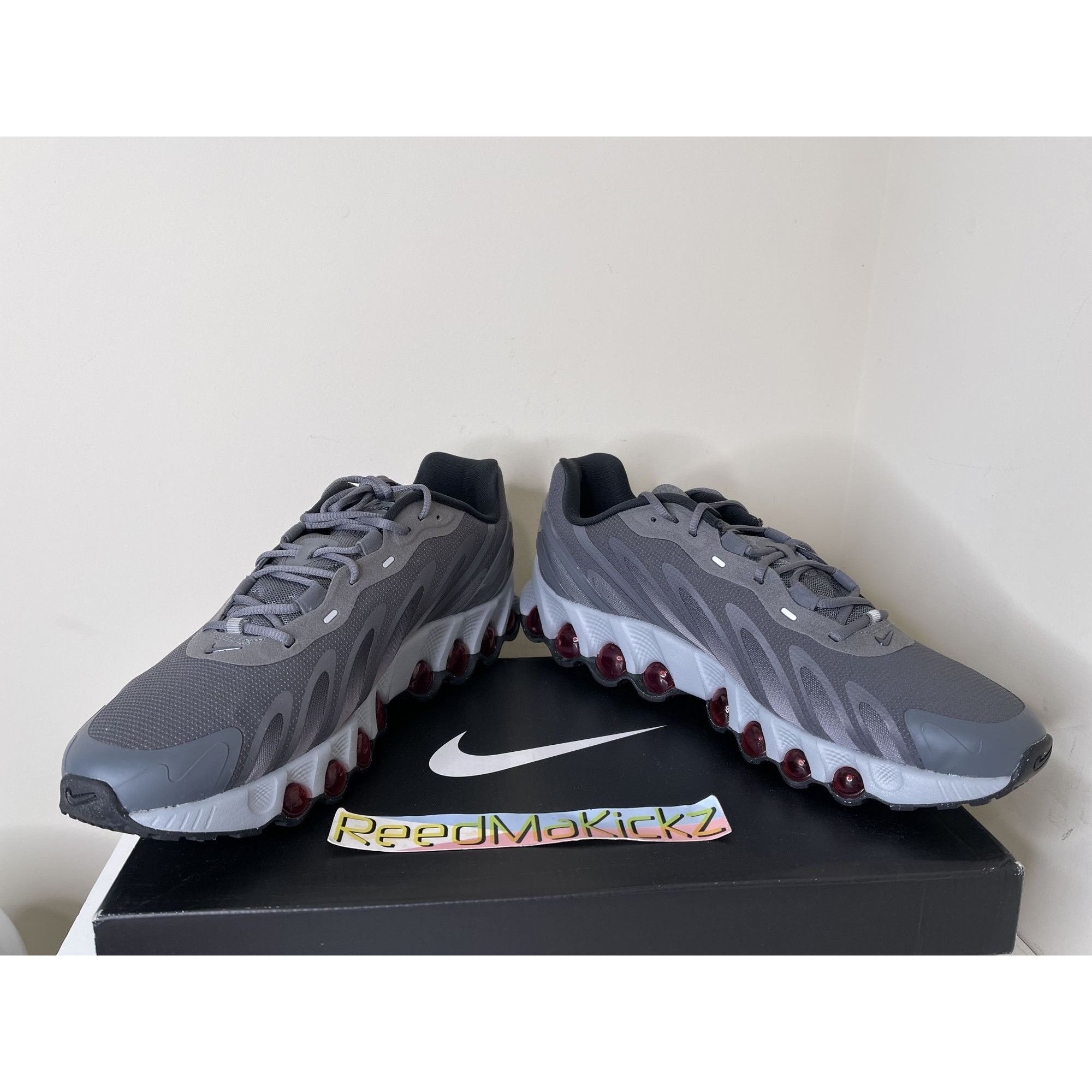 Nike Nike Air Max DN8 Iron Grey Bright Crimson Mens 11us Size US 11 / EU 44 - 4 Thumbnail