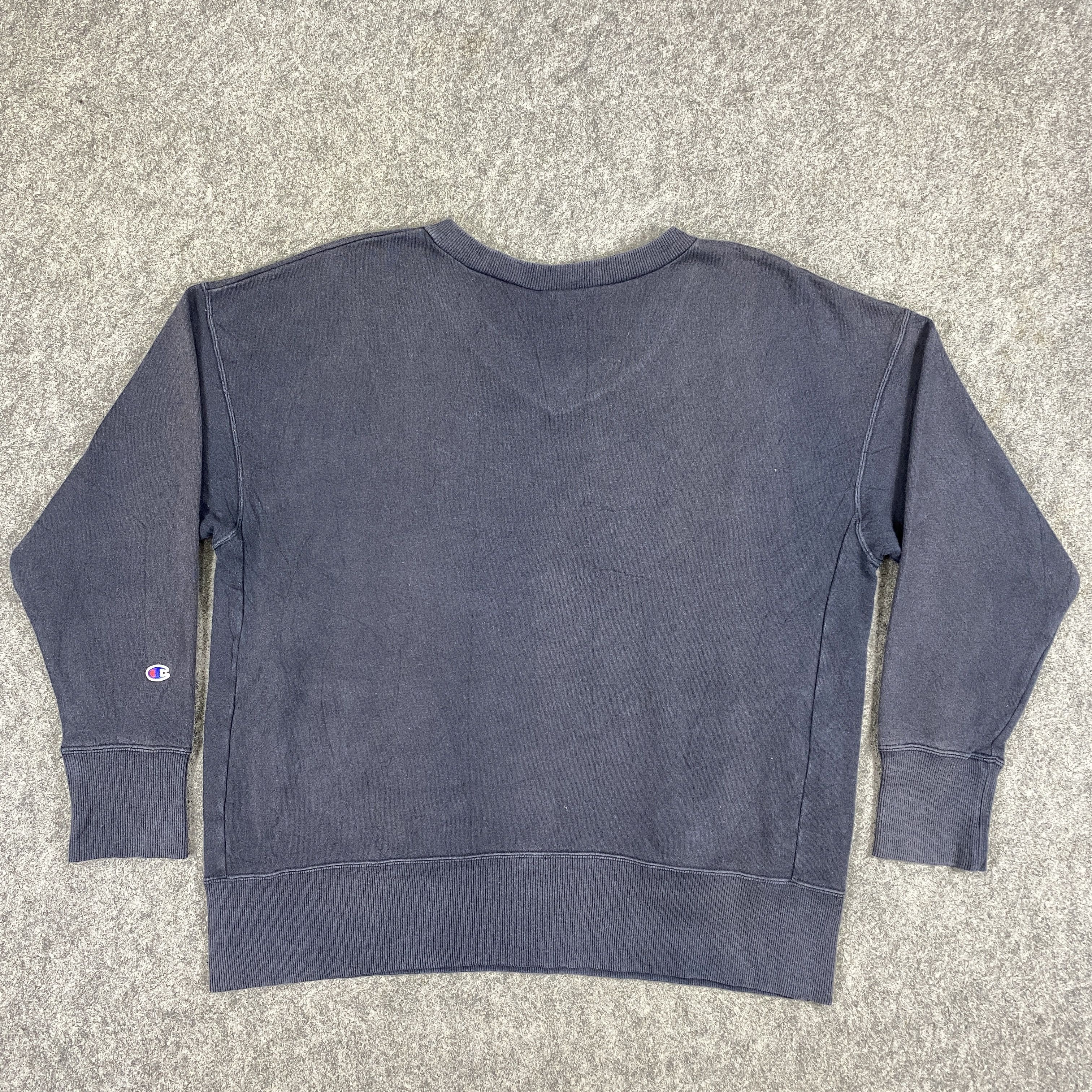Champion vintage Champion Small Logo V-Neck Sweatshirt Faded - SW0127 Size US L / EU 52-54 / 3 - 2 Thumbnail
