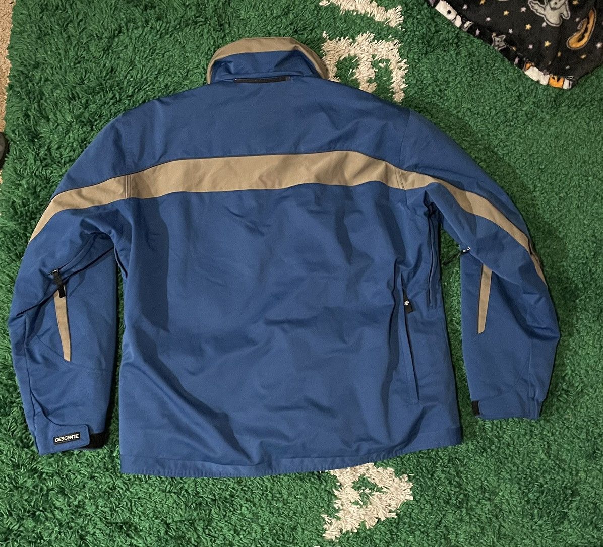 Descente Ski Jacket Size L Blue Insulated Snowboard Winter Coat Size US L / EU 52-54 / 3 - 8 Thumbnail