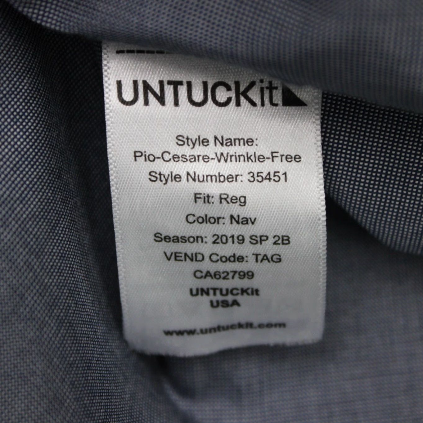 UNTUCKit UNTUCKit Shirt Mens 2XL Blue Button-Up Long Sleeve Cotton Wrinkle-Resistant Size US XXL / EU 58 / 5 - 7 Thumbnail