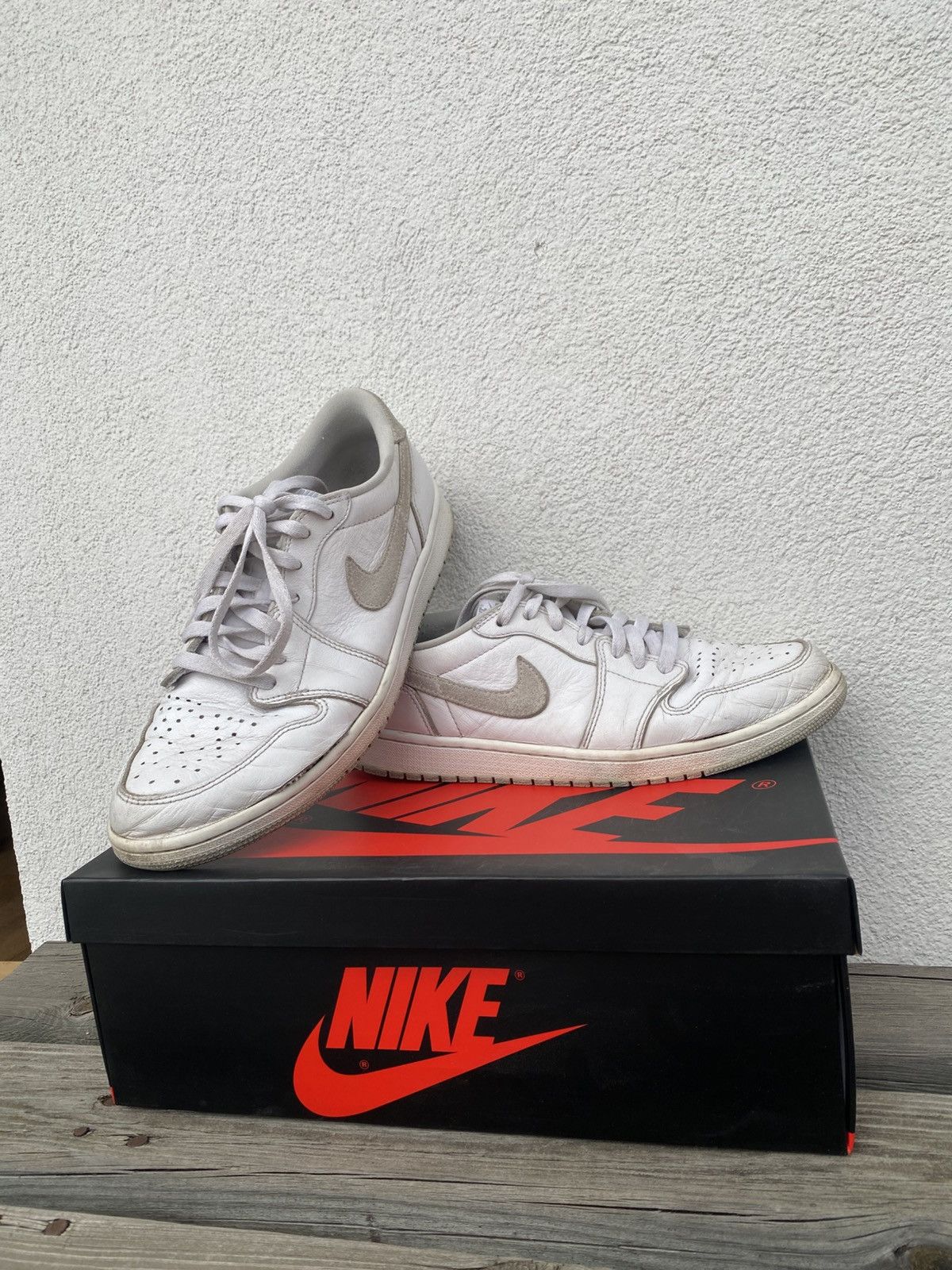 Jordan Brand × Nike nike Air Jordan 1 Low OG Neutral Grey 85 sneakers Size US 10.5 / EU 43-44 - 3 Thumbnail