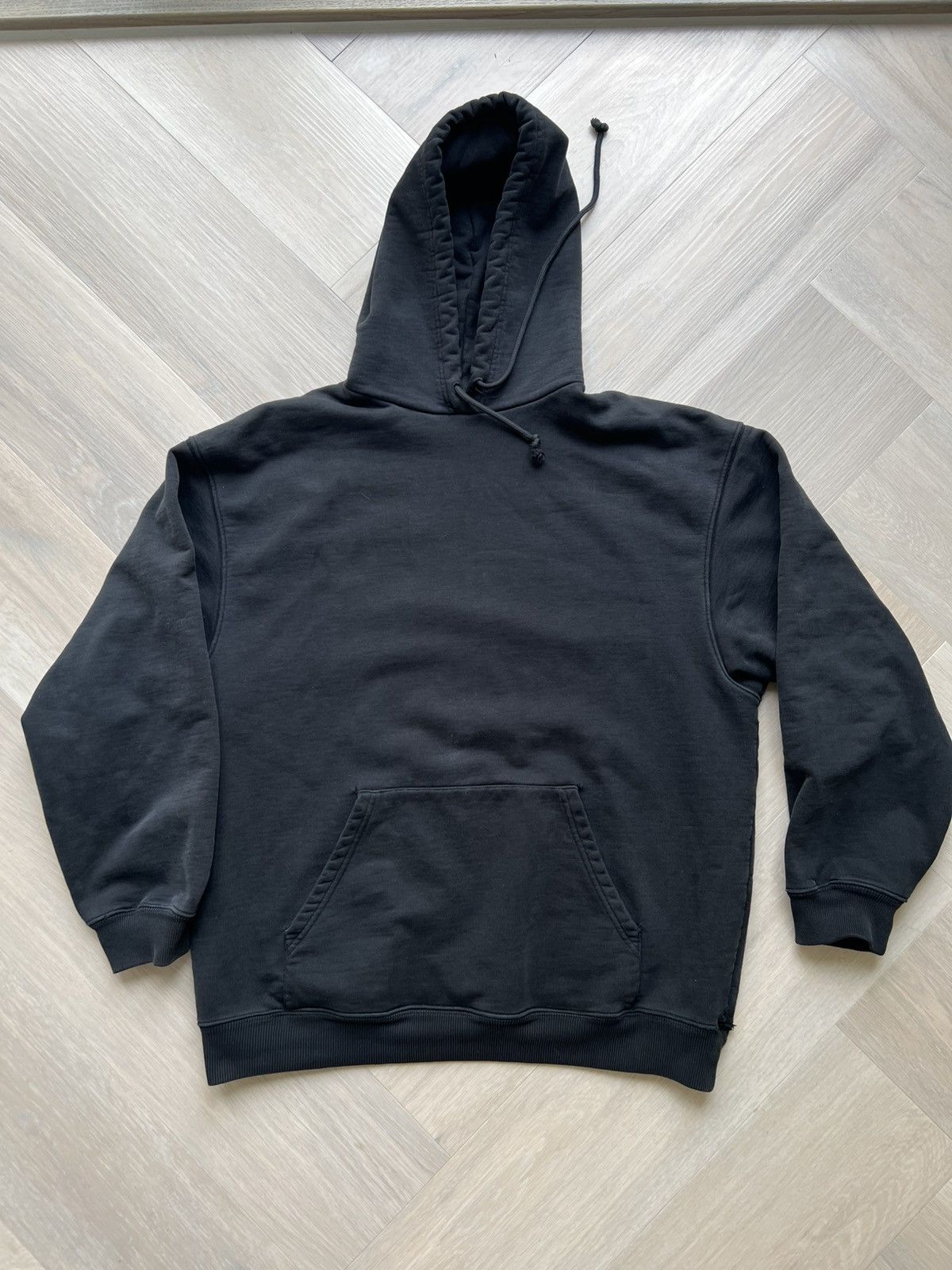 Balenciaga Balenciaga Back Logo Hoodie Size US M / EU 48-50 / 2 - 1 Thumbnail
