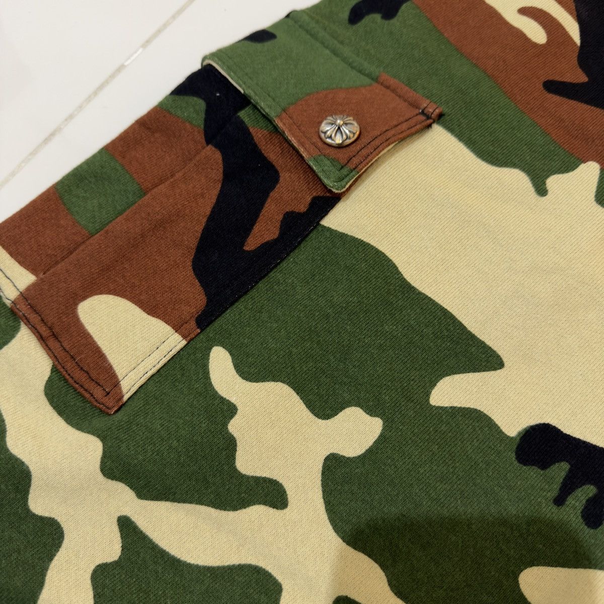 Chrome Hearts CHROME HEARTS MATTY BOY CAMO CARGO SWEATPANTS 🚫READ DESCRIPT Size US 36 / EU 52 - 3 Thumbnail