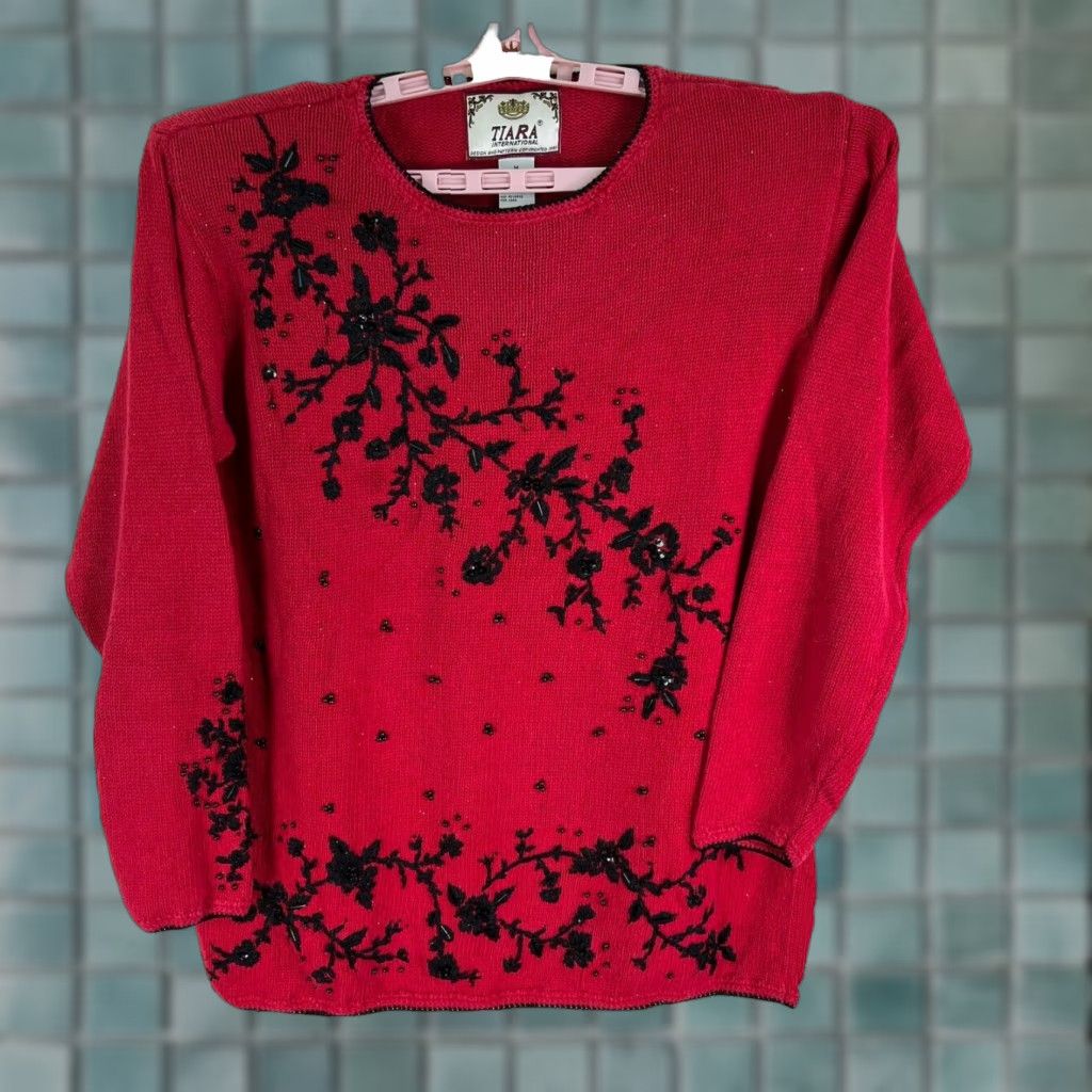 Vintage VINTAGE Tiara Holiday Floral Embroidered Sweater Womens M Red Pullover Casual Oversized Santa 90s Size M / US 6-8 / IT 42-44 - 1 Thumbnail