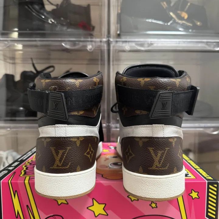 Louis Vuitton Rivoli High-Top Fashion Sneakers -2508