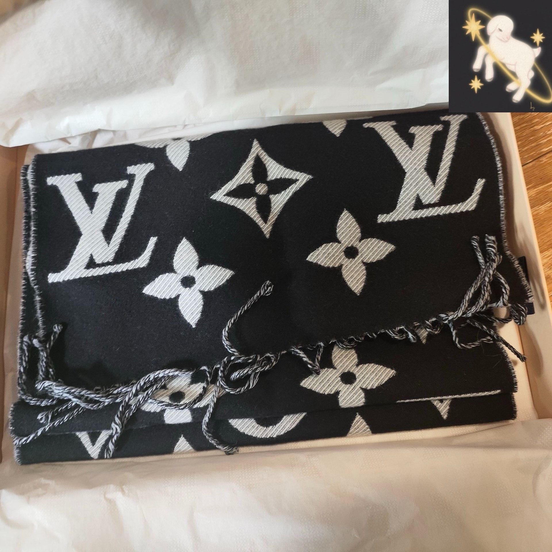 Louis Vuitton Louis Vuitton Black Scarf XS Men Size ONE SIZE - 1 Thumbnail