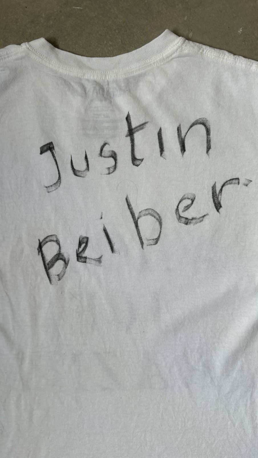 Vintage JUSTIN BIEBER WHO IS JOE BRAZILL TEE Size US M / EU 48-50 / 2 - 6 Thumbnail