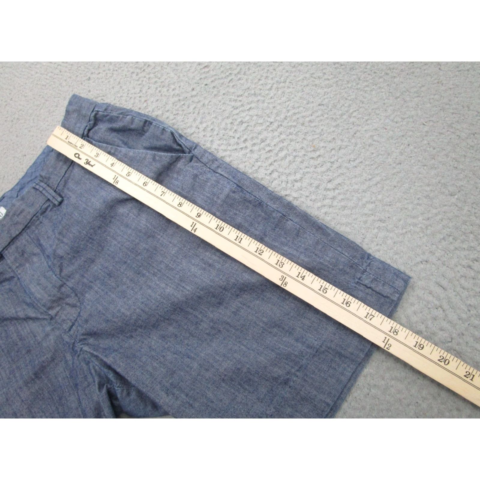 Vintage S.K.U. Mens Shorts 32 Blue Chambray 100% Cotton Flat Front Casual Made USA - Denim Chino Inseam 8" Front Zip Fly Pockets Above-Knee Mens Size US 32 / EU 48 - 3 Thumbnail