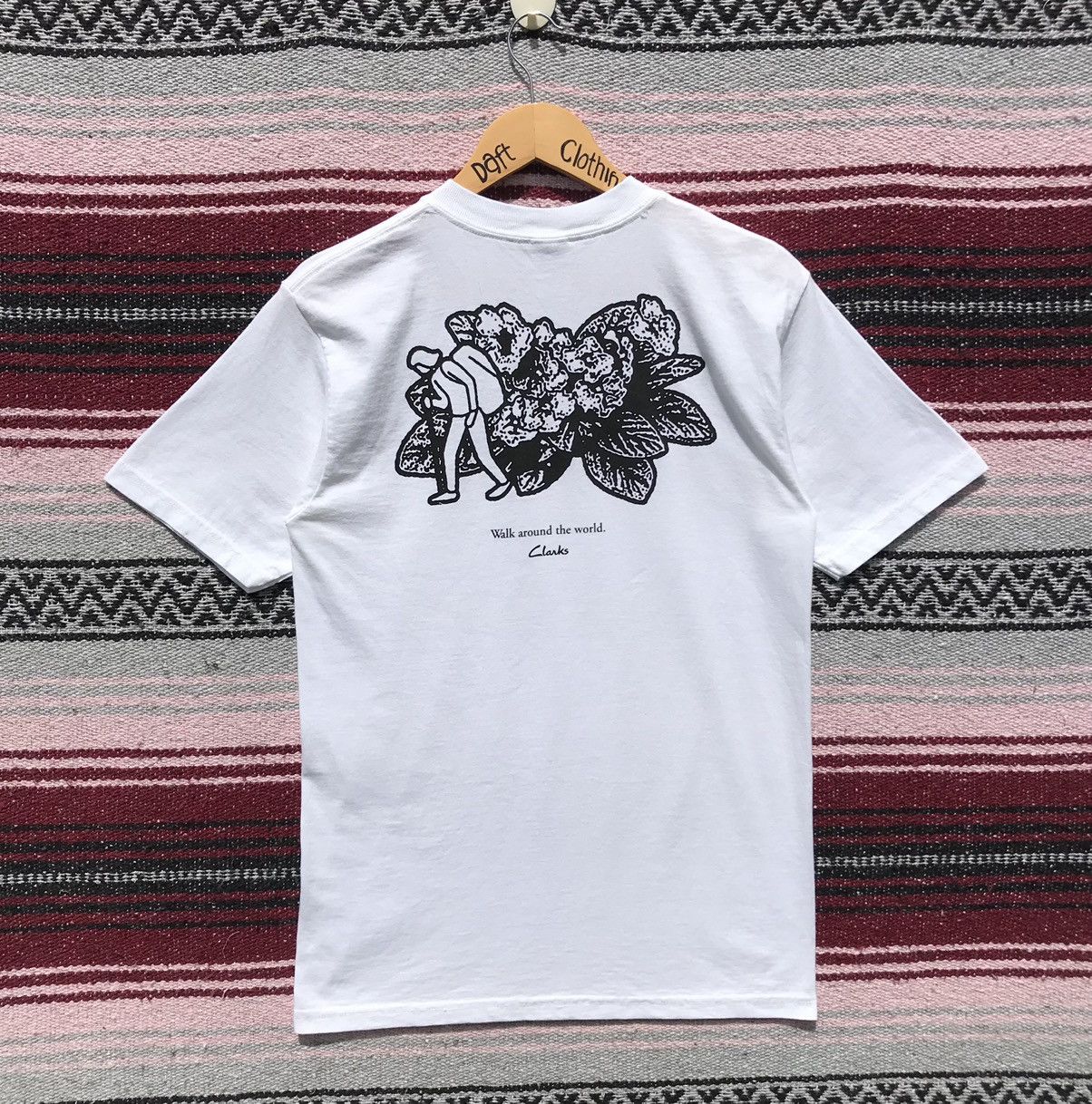 Clarks × Vintage Vintage Clarks Walk Around The World Shirt Clarks Outdoor Size US S / EU 44-46 / 1 - 2 Thumbnail