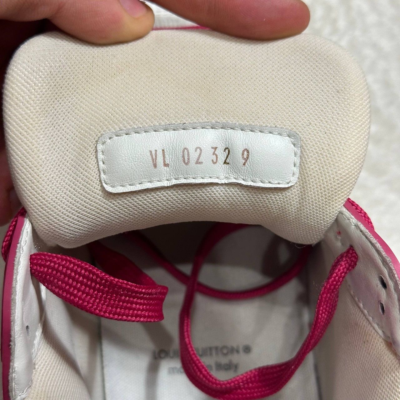 Louis Vuitton Louis Vuitton Trainer White Fuchsia Size US 9 / EU 42 - 4 Thumbnail