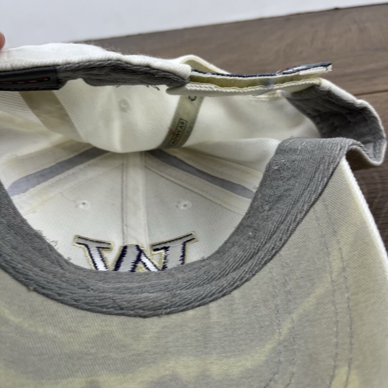 Nike Washington Huskies Nike Hat White Cap Hat Adjustable Hat Whi Size ONE SIZE - 12 Thumbnail