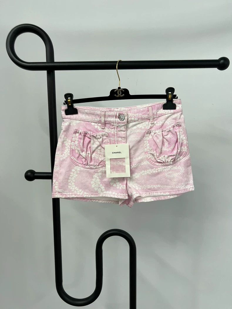 Chanel Chanel 25M Beach Pink Denim Shorts - dmc Size US 38 / EU 54 - 1 Thumbnail
